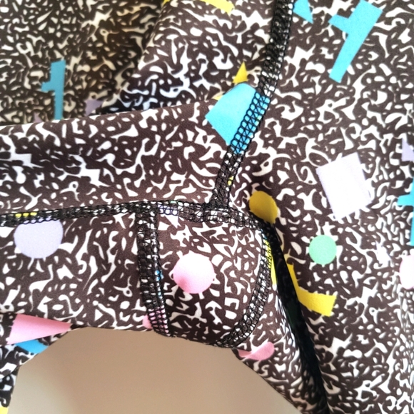 Beach Riot Sport Woman Leggings Black Bright Flex Colors Luxury Quality Med NWT - Picture 5 of 8